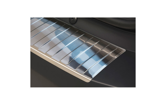 Stainless steel bumper protector suitable for Dacia Sandero II 2012-, Image 3