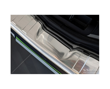 Stainless steel bumper protector suitable for Dacia Spring 2020- 'Ribs', Image 5