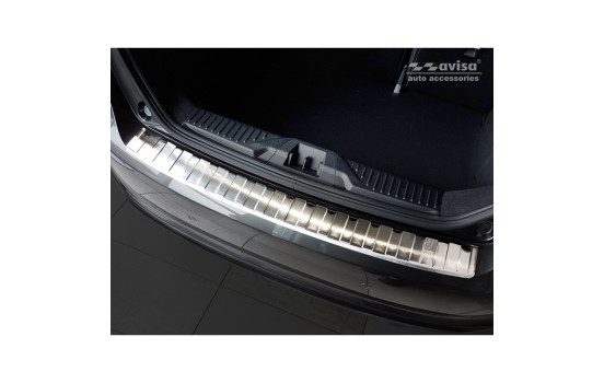 Stainless steel bumper protector suitable for Ford Fiesta MK8 5-door 2017- 'Ribs', Image 2