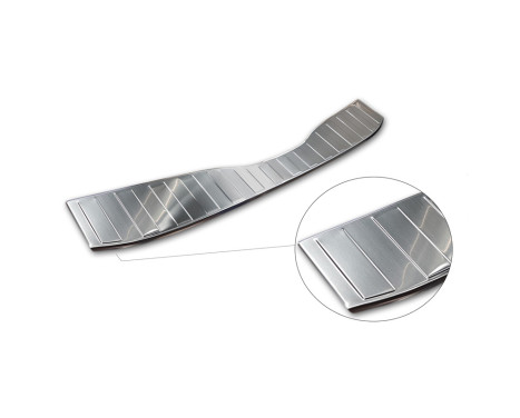 Stainless steel bumper protector suitable for Ford Mondeo Wagon FL 2010-2014 'Ribs', Image 6