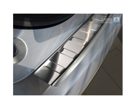 Stainless steel bumper protector suitable for Honda Civic IX 5-door Facelift 2015- 'Ribs', Image 3
