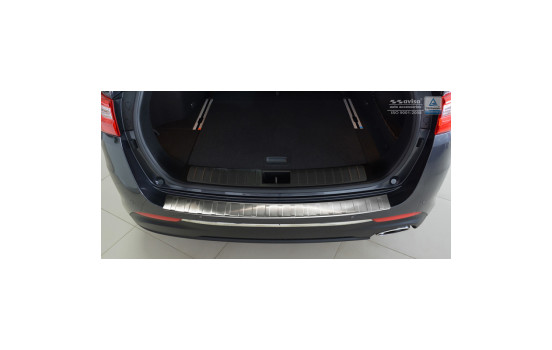 Stainless steel bumper protector suitable for Kia Optima Combi 2016- 'Ribs', Image 3