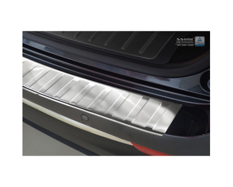 Stainless steel bumper protector suitable for Kia Optima Combi 2016- 'Ribs', Image 4