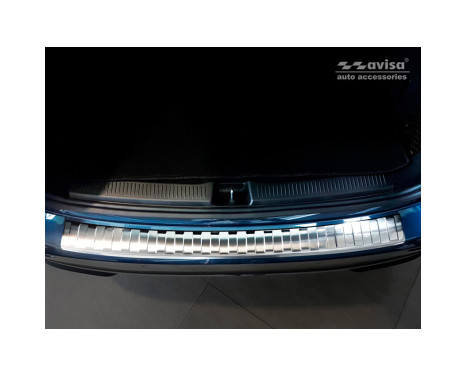 Stainless steel bumper protector suitable for Mercedes B-Class W247 2018- 'Ribs', Image 3