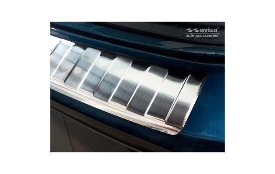 Stainless steel bumper protector suitable for Mercedes B-Class W247 2018- 'Ribs', Image 4