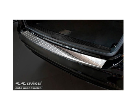 Stainless steel bumper protector suitable for Mercedes C-Class W205 Kombi 2014- 'Ribs', Image 3