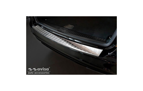 Stainless steel bumper protector suitable for Mercedes C-Class W205 Kombi 2014- 'Ribs', Image 3