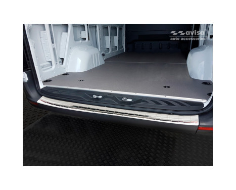 Stainless steel bumper protector suitable for Mercedes Sprinter III 2018- 'Ribs', Image 2