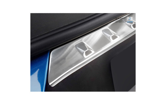 Stainless steel bumper protector suitable for Opel Grandland X 2017- 'Ribs', Image 4