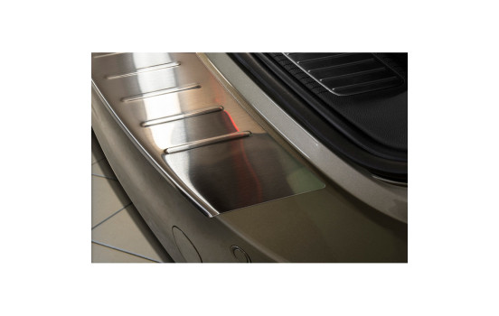 Stainless steel bumper protector suitable for Opel Insignia Sportstourer 2008- 'Ribs', Image 2