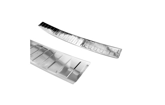 Stainless steel bumper protector suitable for Skoda Kamiq 2019- 'Ribs', Image 5