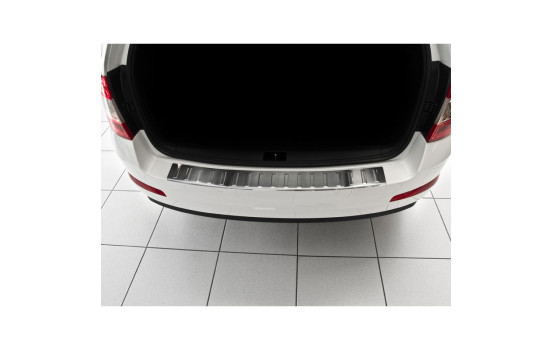 Stainless steel bumper protector suitable for Skoda Octavia III estate 2013- 'Ribs'