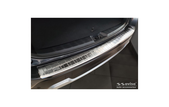 Stainless steel bumper protector suitable for Subaru Forester (SK) 2018- 'Ribs', Image 3