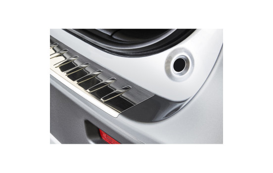 Stainless steel bumper protector suitable for Suzuki Vitara II 2015- 'Ribs', Image 2