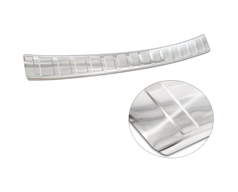 Stainless steel bumper protector suitable for Toyota Aygo X 2022- 'Ribs', Image 6