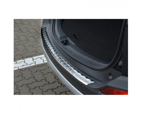 Stainless steel bumper protector suitable for Toyota RAV-4 2013-2015 'Ribs'