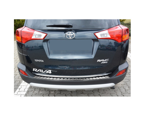 Stainless steel bumper protector suitable for Toyota RAV-4 2013-2015 'Ribs', Image 2