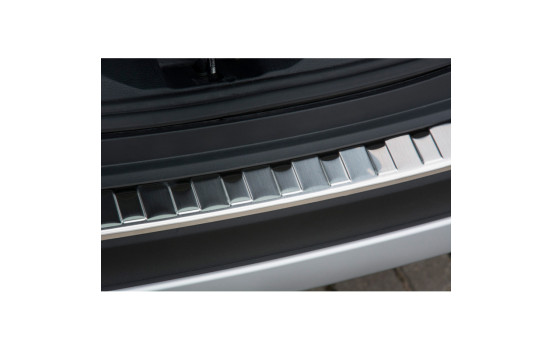 Stainless steel bumper protector suitable for Toyota RAV-4 2013-2015 'Ribs', Image 5