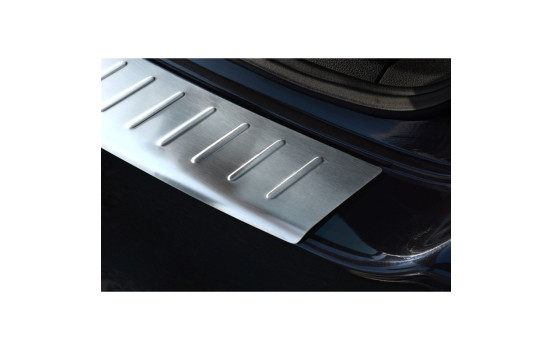 Stainless steel bumper protector suitable for Volkswagen Golf V/VI Variant 2003-2012 'Ribs', Image 2