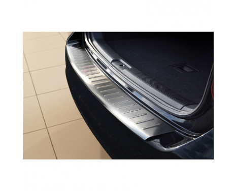 Stainless steel bumper protector suitable for Volkswagen Golf V/VI Variant 2003-2012 'Ribs', Image 3