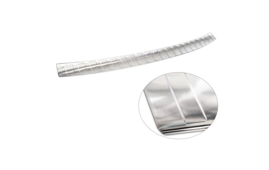 Stainless steel bumper protector suitable for Volkswagen Multivan T7 2021- - 'Ribs', Image 6