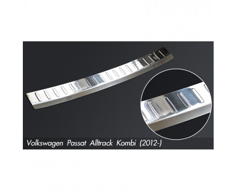 Stainless steel bumper protector suitable for Volkswagen Passat Alltrack 2012- 'Ribs', Image 2