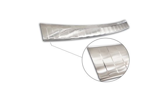 Stainless steel bumper protector suitable for Volvo V70 Facelift 2013- 'Ribs', Image 5