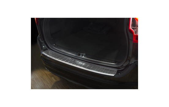 Stainless steel bumper protector suitable for Volvo XC60 2013- 'Ribs', Image 4