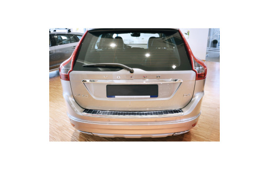 Stainless steel bumper protector suitable for Volvo XC60 2013- 'Ribs', Image 8