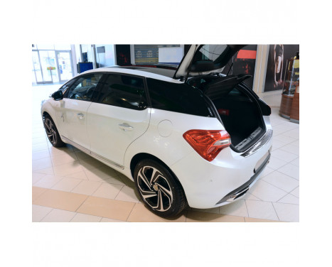 Stainless steel rear bumper protector Citroën DS5 2015-, Image 3
