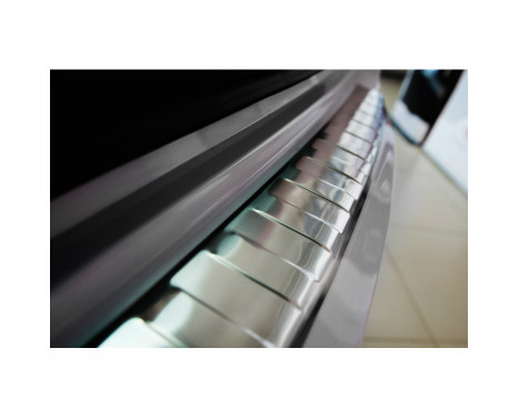 Stainless steel rear bumper protector Kia Sportage IV 2016- 'Ribs', Image 6