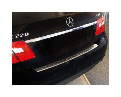Stainless steel rear bumper protector Mercedes E-Class W212 Sedan 2009- 'Ribs', Image 4