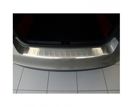 Stainless steel rear bumper protector Skoda Rapid 2012- 'Ribs'