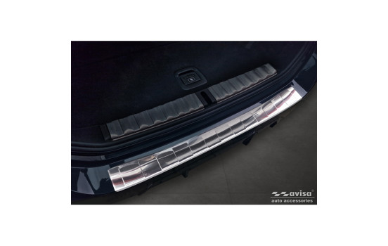 Stainless Steel Rear Bumper Protector suitable for BMW 3 Series Touring (G21) Facelift 2022 - with M-Package 'Ribs&#, Image 4