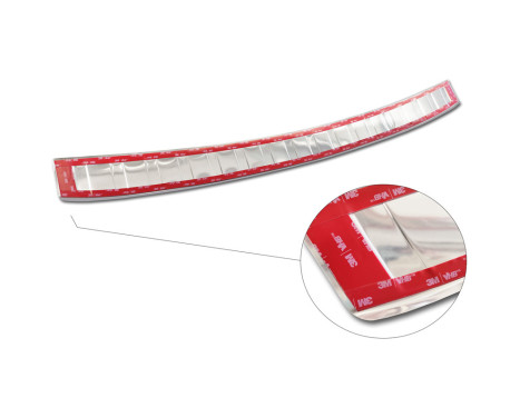 Stainless steel rear bumper protector suitable for Citroën C4 & e-C4 2020- 'Ribs', Image 6