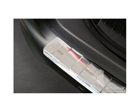 Stainless Steel Rear Bumper Protector suitable for Honda Crosstar 2020- 'Ribs', Image 4