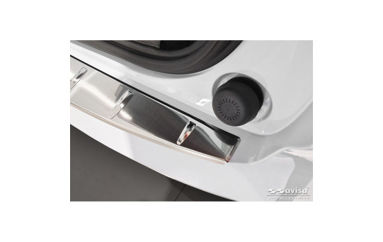 Stainless steel rear bumper protector suitable for Volvo EX30 2023 - 'Ribs', Image 3