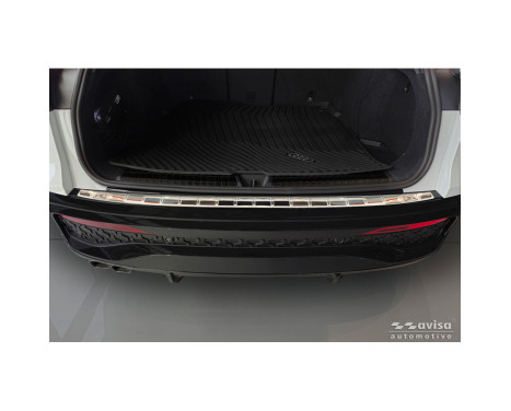Avisa Chrome Stainless Steel Rear Bumper Protector Fits Audi Q5 (GUB) 2025- 'Ribs', Image 2
