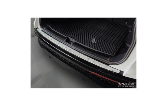 Avisa stainless steel rear bumper protector suitable for Audi Q5 (GUB) 2025- 'Ribs'
