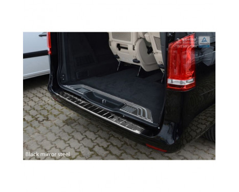 Black chrome bumper protector suitable for Mercedes Vito / V-Class 2014 - 'Ribs', Image 5