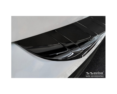 Black-Chrome Stainless Steel Rear Bumper Protector suitable for Mercedes GLB (X247) 2019- 'Ribs', Image 3