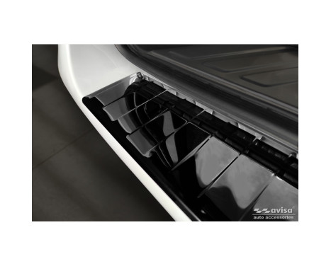 Black-Chrome Stainless Steel Rear Bumper Protector suitable for Mercedes Vito / V-Class 2014- 'Ribs' 'XL', Image 2
