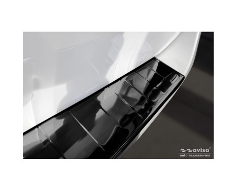 Black-Chrome Stainless Steel Rear Bumper Protector suitable for Mercedes Vito / V-Class 2014- 'Ribs' 'XL', Image 4