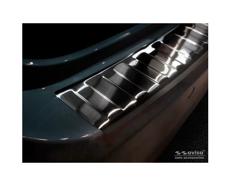 Black stainless steel bumper protector suitable for BMW 3-Series G21 Touring M-Package 2018-, Image 2