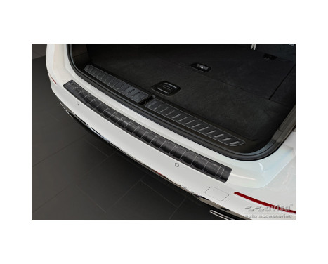 Black stainless steel bumper protector suitable for BMW 5-Series G31 Touring Facelift 2020- excl. M-Sport 'R, Image 4