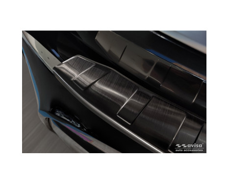 Black stainless steel bumper protector suitable for BMW i3 (i01) Facelift 2017- 'Ribs', Image 4