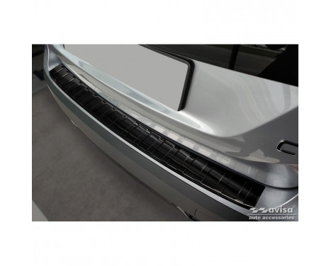 Black stainless steel bumper protector suitable for Citroën C4 & e-C4 2020- 'Ribs'