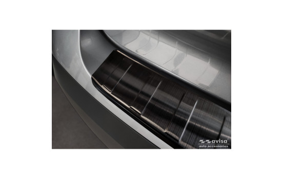 Black stainless steel bumper protector suitable for Citroën C4 & e-C4 2020- 'Ribs', Image 4