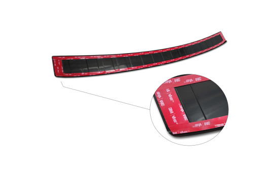 Black stainless steel bumper protector suitable for Citroën C4 & e-C4 2020- 'Ribs', Image 6