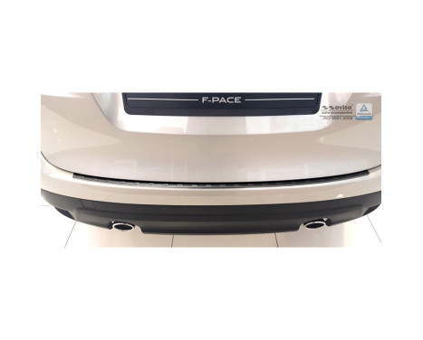 Black stainless steel bumper protector suitable for Jaguar F-Pace 2016- 'Ribs', Image 3